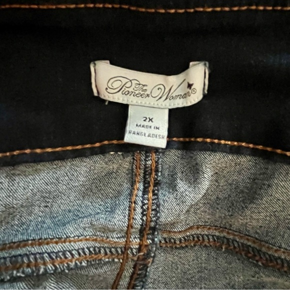 Pioneer Woman Pull on Jeans, stretchy pull on. Plus size 2X (20W-22W) NWT - Picture 6 of 10